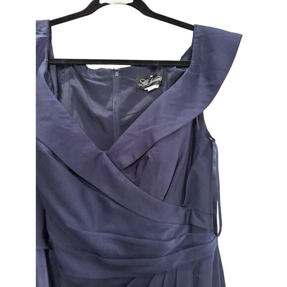 La Femme Off-the-Shoulder Long Formal Gown - Size 12 - New - Picture 4 of 5